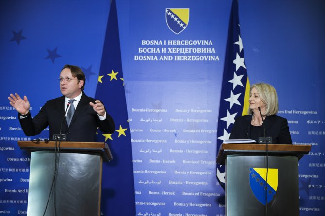 AB Komisyonu Üyesi Varhelyi, Bosna Hersek'in AB üyeliğini hak ettiğini söyledi