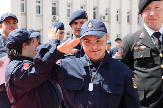 Ankara'daki engelliler bir günlük temsili askerlik yaptı
