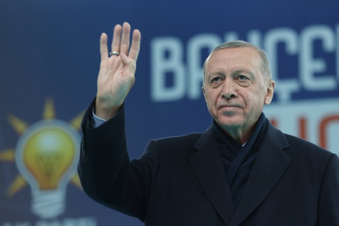 Cumhurbaşkanı ve AK Parti Genel Başkanı Erdoğan, partisinin Bahçelievler mitinginde konuştu: (2)