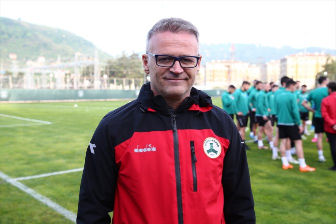 Giresunspor'da teknik direktör Buz, ligde kalma durumlarını değerlendirdi: