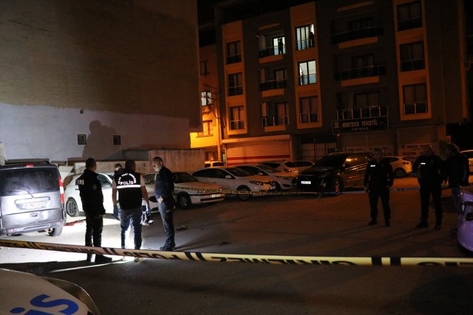 İzmir'de silahlı saldırıya uğrayan kişi öldü