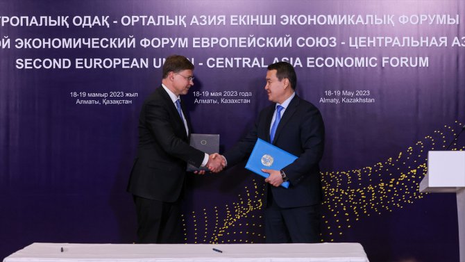 Kazakistan’da AB ile Orta Asya ülkeleri arasında ekonomik işbirliğinin yeni imkanları görüşüldü