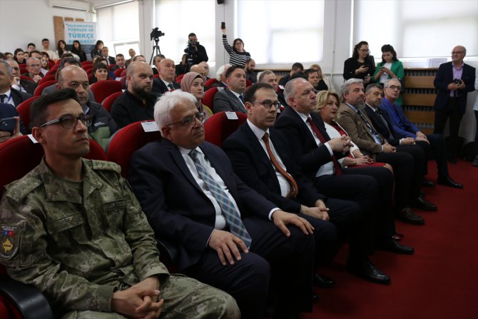 Kosova'da "Balkanlar'da Türkler ve Türkçe Kongresi" başladı
