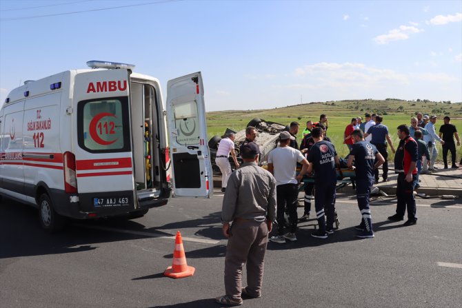 Mardin'de otomobille hafif ticari aracın çarpıştığı kazada bir kişi yaralandı