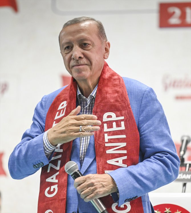 Cumhurbaşkanı Erdoğan, Gaziantep'te vatandaşlara hitap etti: (1)