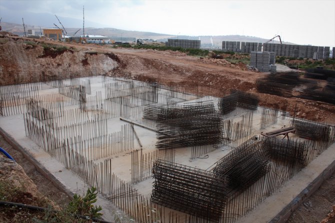Depremlerden etkilenen İskenderun'da 1451 kalıcı konutun inşası sürüyor
