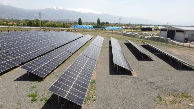 Erzincan OSB'deki yatırımcılar enerji maliyetlerini güneş panelleriyle düşürüyor