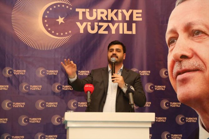 AK Parti Genel Başkanvekili Binali Yıldırım, Bayraklı'da konuştu: