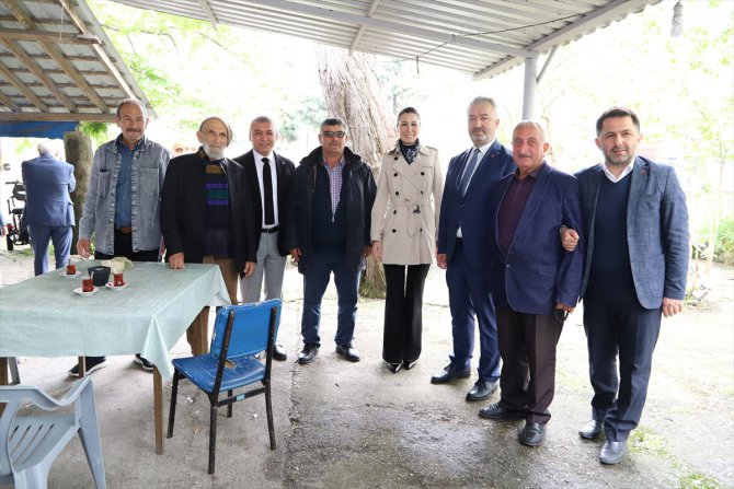 AK Parti'li Karaaslan, Samsun'un 19 Mayıs ve Atakum ilçelerinde ziyaretlerde bulundu