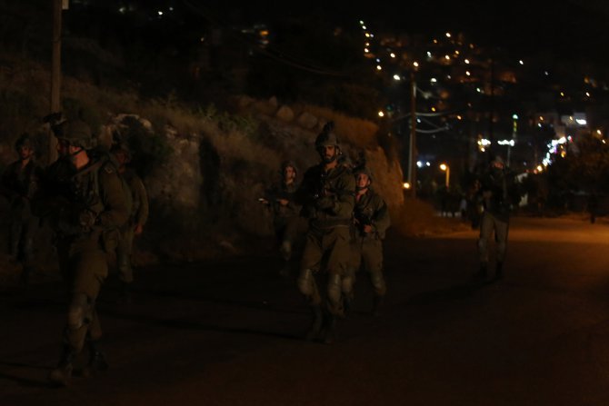 GÜNCELLEME - İsrail güçleri Nablus'ta düzenlediği baskında 3 Filistinliyi öldürdü