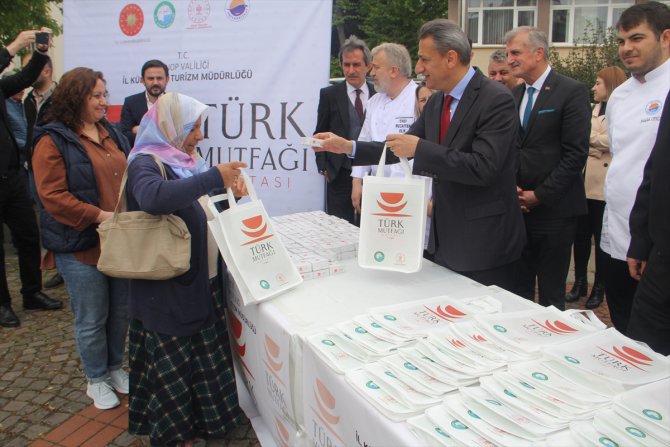 Sinop'ta Türk Mutfağı Haftası kapsamında yöresel tatlar tanıtıldı
