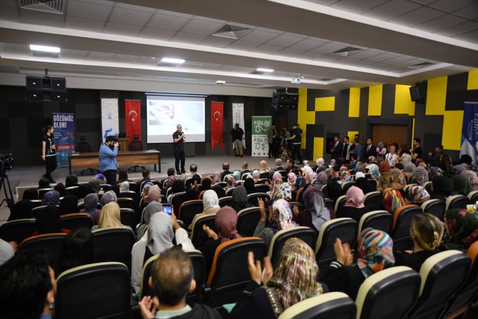 Gaziantep'te "En İyi Narkotik Polisi Anne" projesi kapsamında 300 anneye eğitim verildi