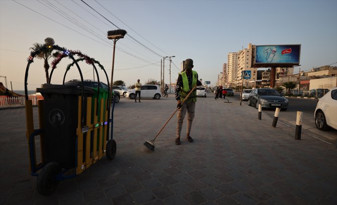Gazze Belediyesi sahil temizliği için kampanya başlattı