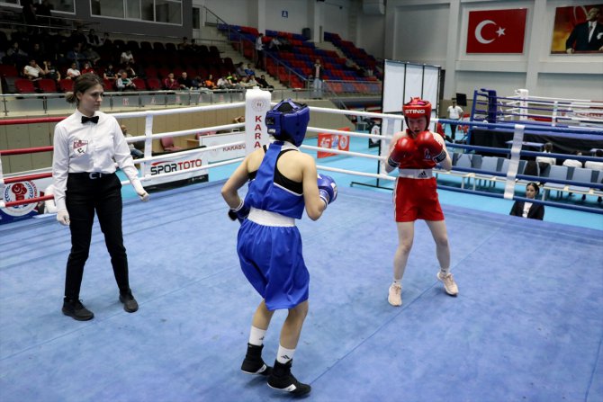 Gençler A Türkiye Boks Şampiyonası, Karabük'te devam ediyor