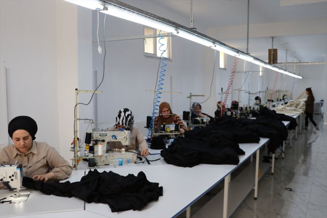 Şehit babası açtığı tekstil atölyesinde şehit yakınlarına da iş imkanı sunmak istiyor