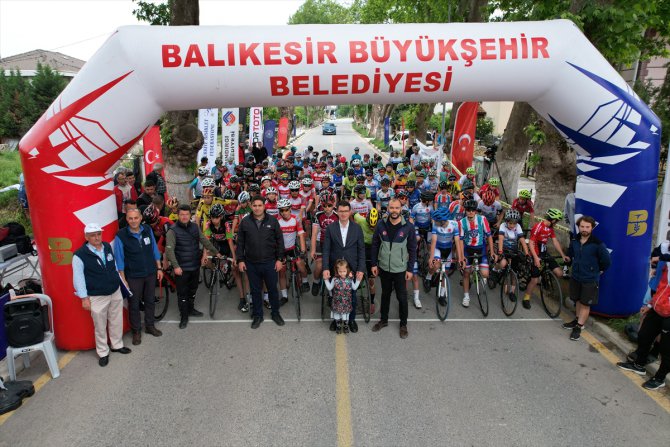 Türkiye Kupası 2. Etap Puanlı Yol Bisiklet Yarışları, Balıkesir'de tamamlandı