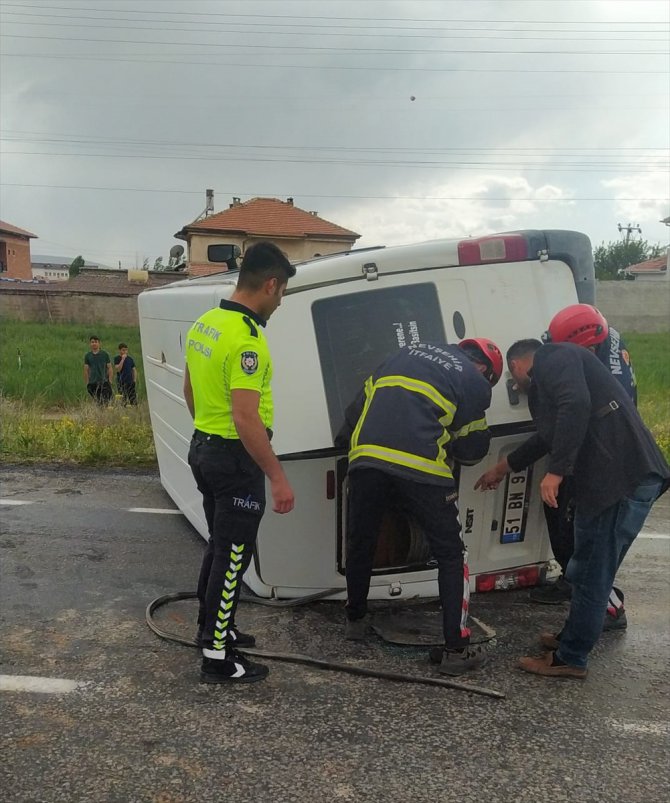 Nevşehir'de iki minibüsün çarpıştığı kazada 8 kişi yaralandı