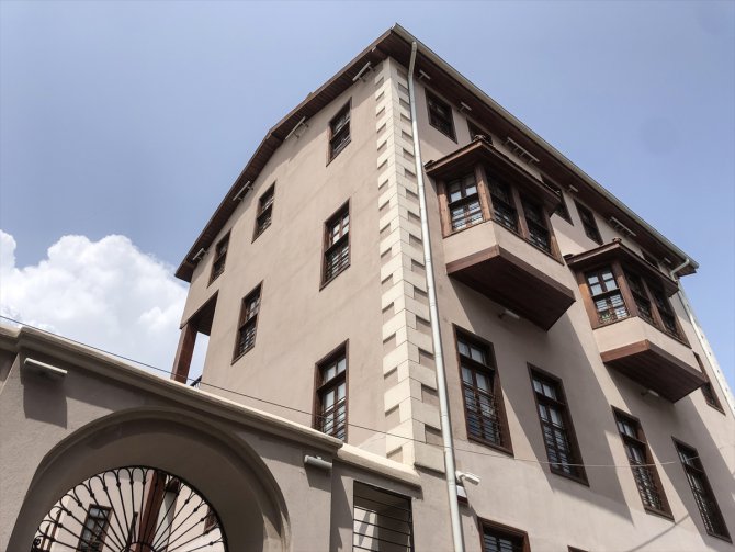 Adana'da 143 yıllık okul restorasyonla kültür sanat merkezine dönüştü