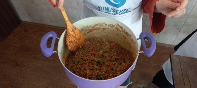 İranlı kadınlar, Türk Mutfağı Haftası'nda Kayseri yemeklerini öğrendi