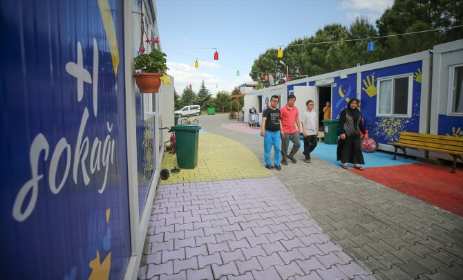 Kahramanmaraş'taki "+1 Sokağı" down sendromlulara ve ailelerine sıcak yuva oldu