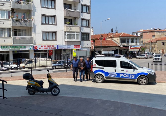 İzmir'de silahlı saldırıya uğrayan emekli doktor hayatını kaybetti