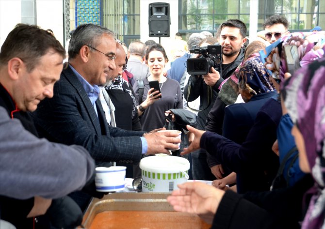 Kütahya'da "Türk Mutfağı Haftası"nda sıkıcık çorbası ikram edildi
