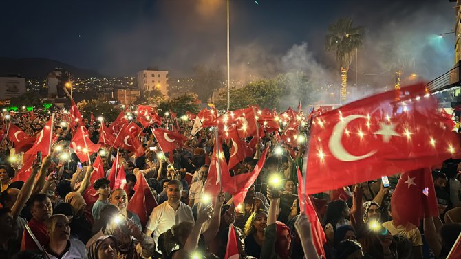 Cumhurbaşkanı Erdoğan'ın seçim başarısı kutlanıyor