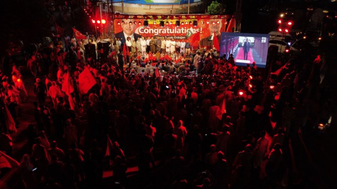 Karaçi'de Cumhurbaşkanı Erdoğan’ın seçim başarısı kutlandı