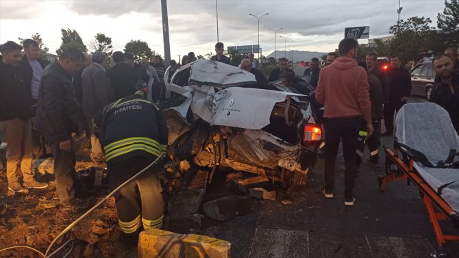 Konya'da iki otomobilin çarpışması sonucu 7 kişi yaralandı