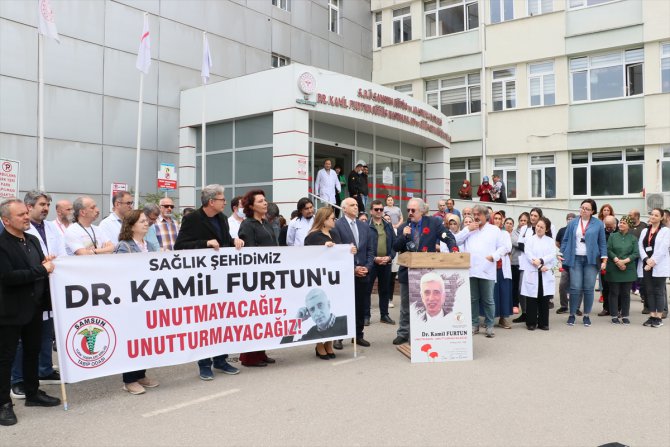 Samsun'da görevi başında öldürülen doktor Kamil Furtun anıldı