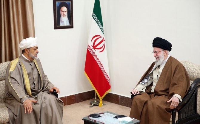Hamaney, İran-Mısır ilişkilerinin normalleşmesini memnuniyetle karşıladıklarını söyledi