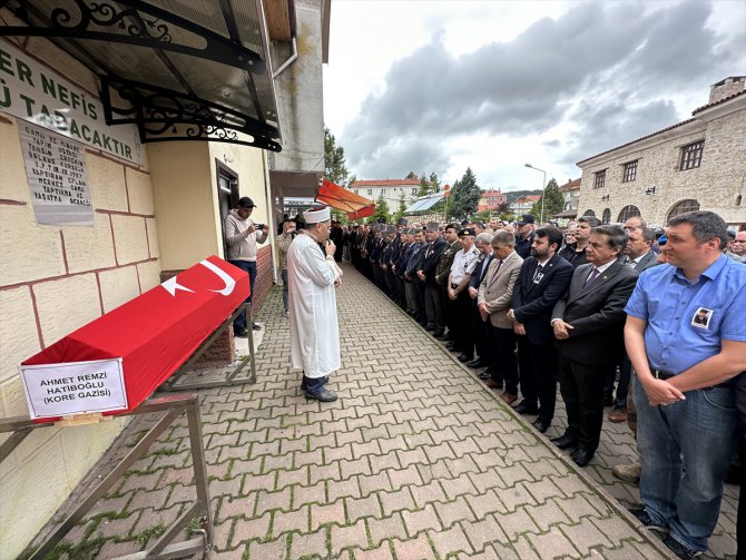 İstanbul'da 95 yaşında vefat eden Kore gazisi Karabük'te defnedildi