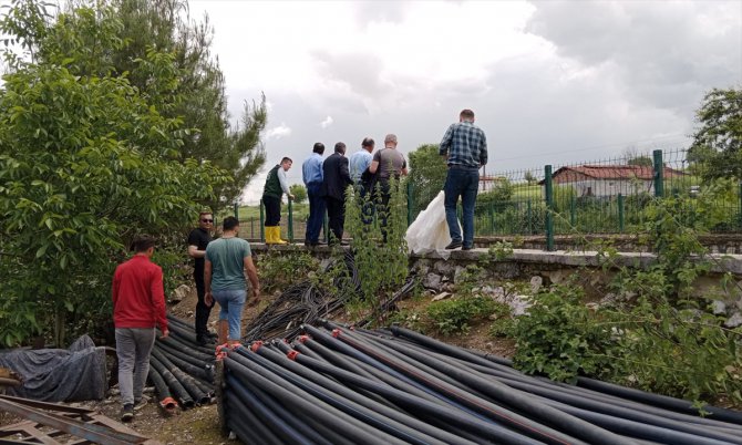Samsun'un Vezirköprü ilçesinde selin ardından hasar tespit çalışması yürütülüyor