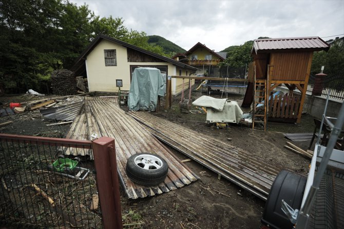 Bosna Hersek'te şiddetli yağışlar sele neden oldu