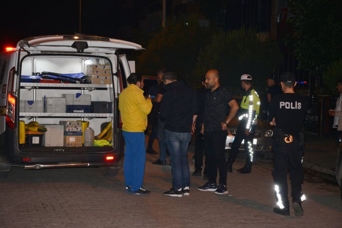 Manisa'da Galatasaray'ın şampiyonluk kutlamalarında 1 taraftar silahla yaralandı