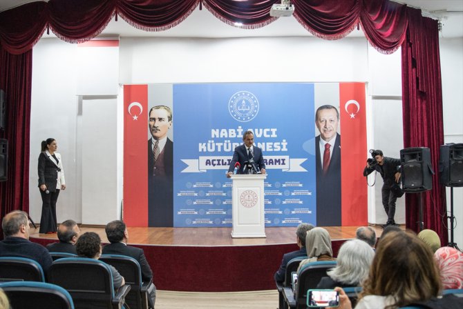Bakan Özer, Prof. Dr. Nabi Avcı Kütüphanesi'nin açılışında konuştu: