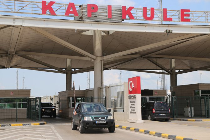 Yurt dışında yaşayan Türklerin ana vatana yolculukları başladı