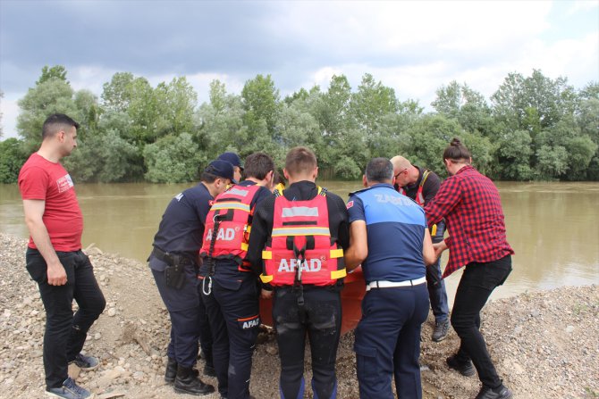 Bilecik'te 13 gün önce kaybolan kişi, Sakarya Nehri ve çevresinde aranıyor