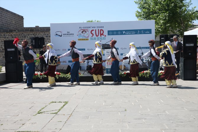 Diyarbakır'da Sur Bilim Şenliği başladı