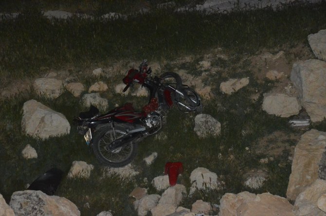 Karaman'da devrilen motosikletin sürücüsü hayatını kaybetti