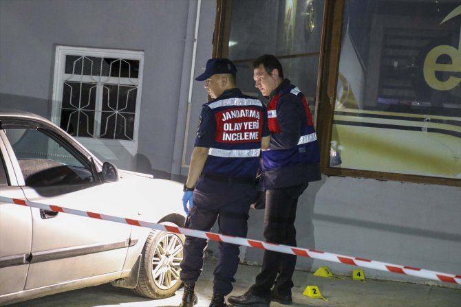 Uşak'ta silahlı kavgada 5 kişi yaralandı