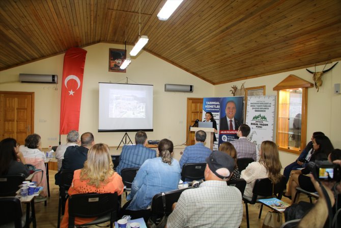 Antalya'da "Hayvanat Bahçeleri ve Doğal Yaşam Parkları Çalışma Toplantısı" gerçekleştirildi