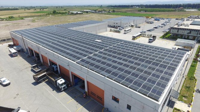 Balıkesir Büyükşehir Belediyesinin çatı tipi güneş enerjisi santrali faaliyete geçti