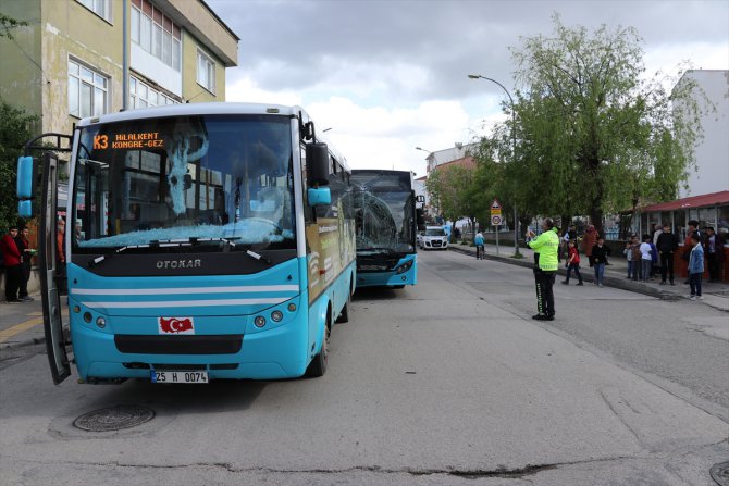Erzurum'da şehir içi toplu ulaşım otobüsleri kaza yaptı, 15 yolcu yaralandı