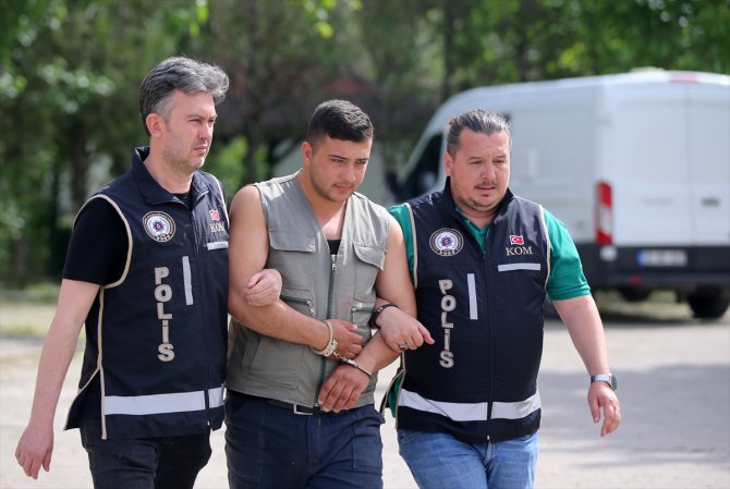 GÜNCELLEME 2 - Kırklareli'nde çalılık alanda ceset bulunmasına ilişkin 2 şüpheli gözaltına alındı