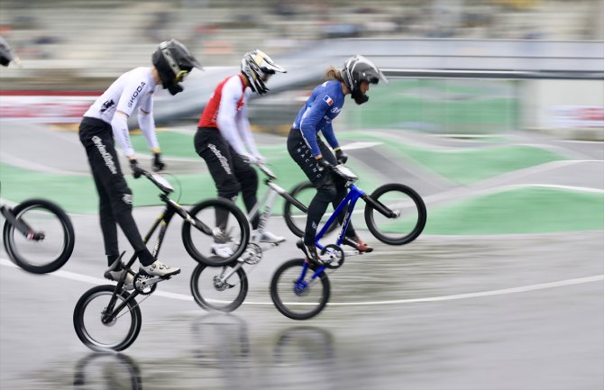 2023 BMX Supercross Dünya Kupası'nın ilk yarışları Sakarya'da başladı