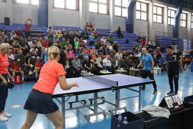 Adana 10. Uluslararası Veteran Masa Tenisi Turnuvası başladı