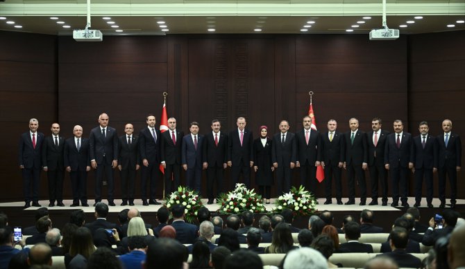 Cumhurbaşkanı Erdoğan yeni Cumhurbaşkanlığı Kabinesi'ni açıkladı: