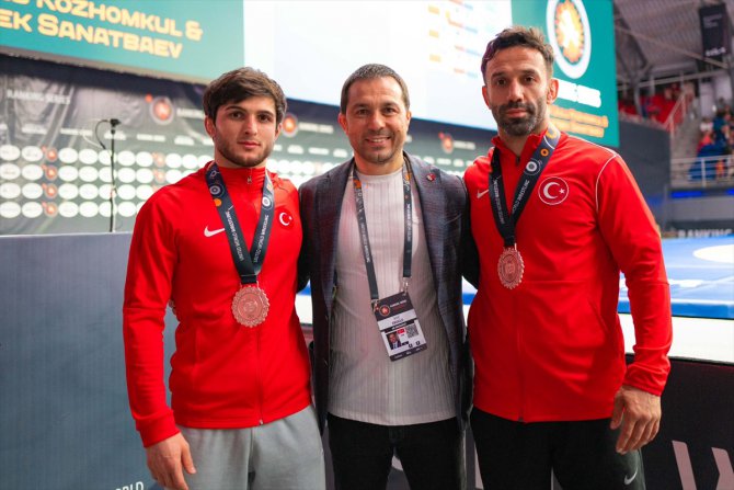 Milli güreşçiler, Kırgızistan'daki turnuvayı 8 madalyayla tamamladı