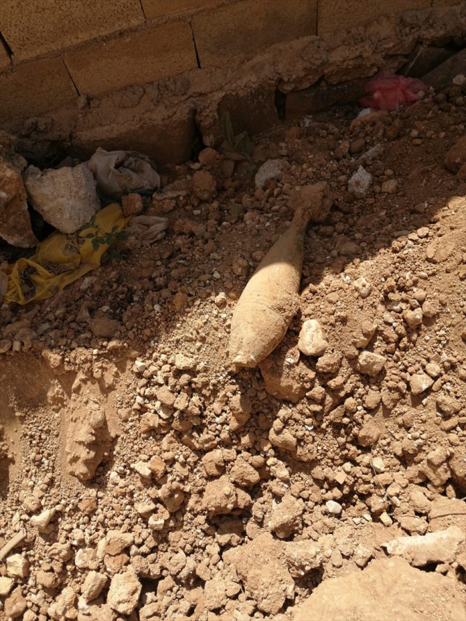 Şanlıurfa'da altyapı çalışmasında bulunan havan mermisi imha edildi